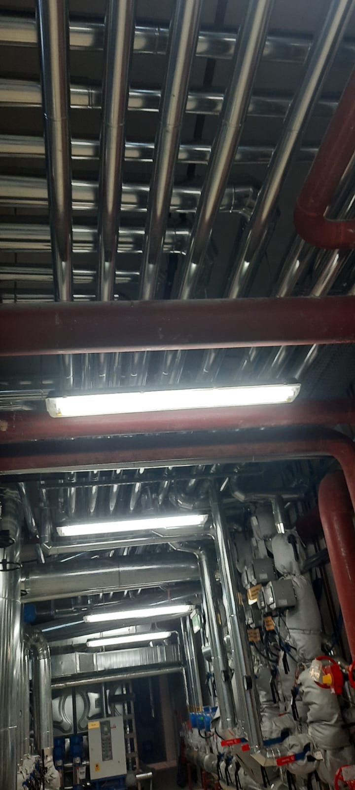 Çok katlı mekanik şaft galvanizli tesisat, Pratik Mekanik saha uygulaması